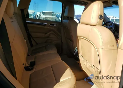 2013 Porsche Cayenne z USA, uszkodzony, nr VIN WP1AA2A27DLA19063